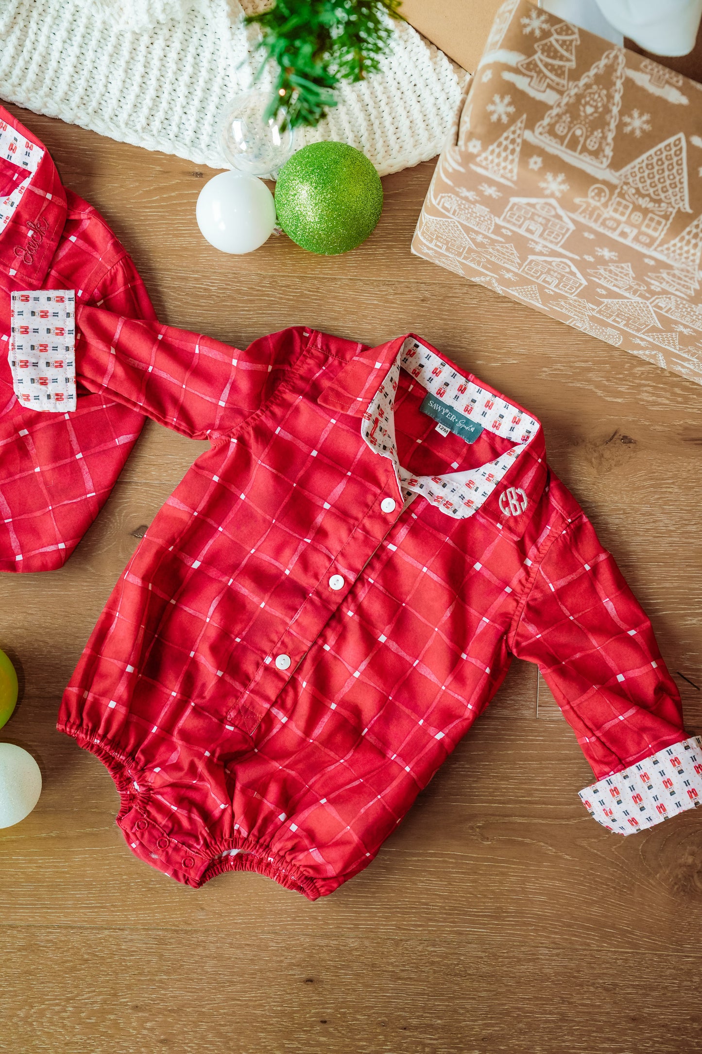Red Plaid Nutcracker Button-Down Bubble