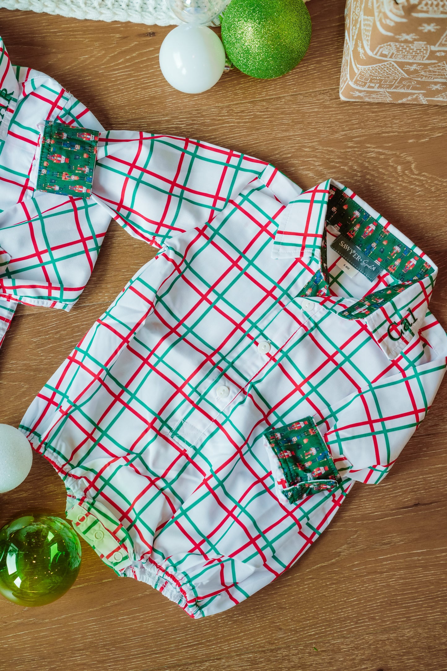 White Plaid Nutcracker Button-Down Bubble